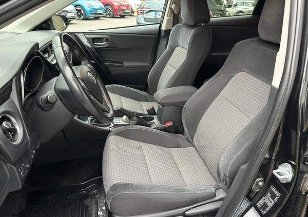 Toyota Auris cena 45900 przebieg: 142000, rok produkcji 2016 z Pszczyna małe 154